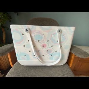 NWT OG (large) Bogg Bag